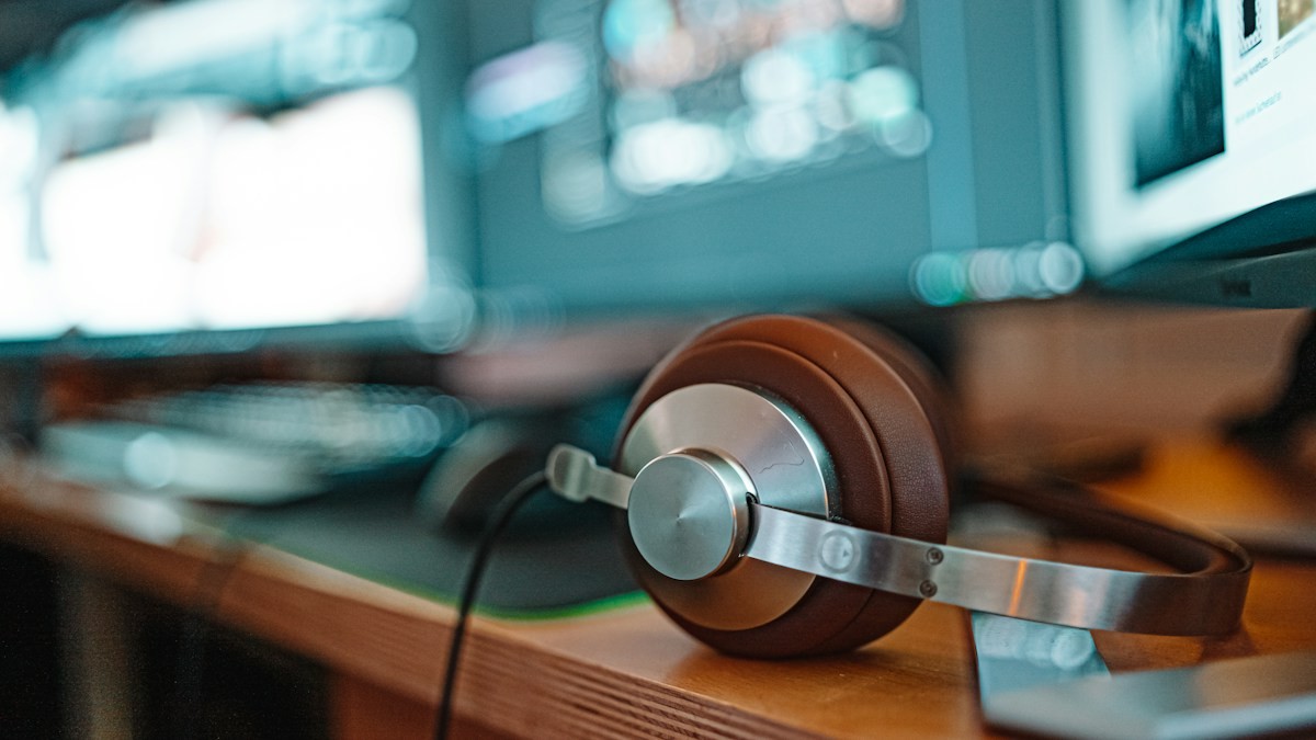 Automating Invoice Data Extraction with Vision LLMs and Cloud Storage Sync